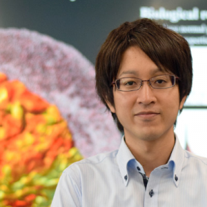 山田 康智氏