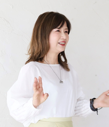 上田 有佳子 氏